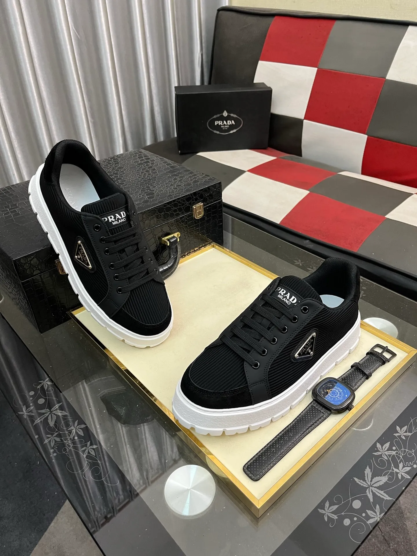 Men's Men's Shoes💰440⌚️⌚️《PRADA*》The latest and most popular casual shoes, top brand [seduce] luxury~purchasing agent, top~quality. [Strong] The upper is made of imported breathable special materials ➕ breathable feet (•) with fine workmanship. Original stylish and stylish soft rubber wear-resistant outsole, light and comfortable on the foot, size: 38-445️⃣colors available